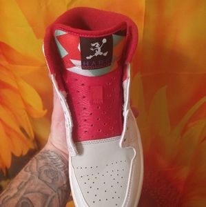 AIR JORDAN 1 MID WB HARE BUGS BUNNY EDITION